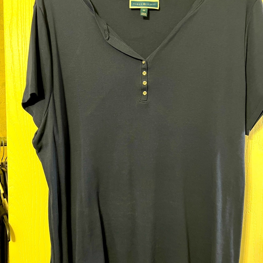 Plus navy T-shirt
